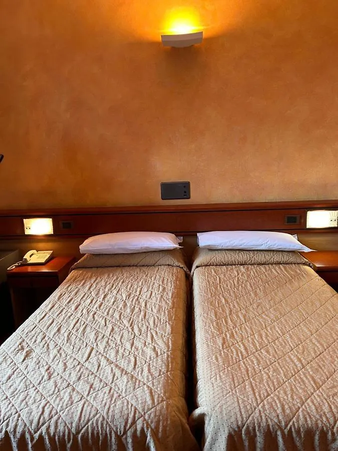 ***  Hotel Aspromonte Milaan Italië